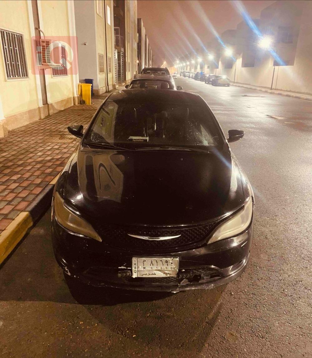 كرايسلر 200